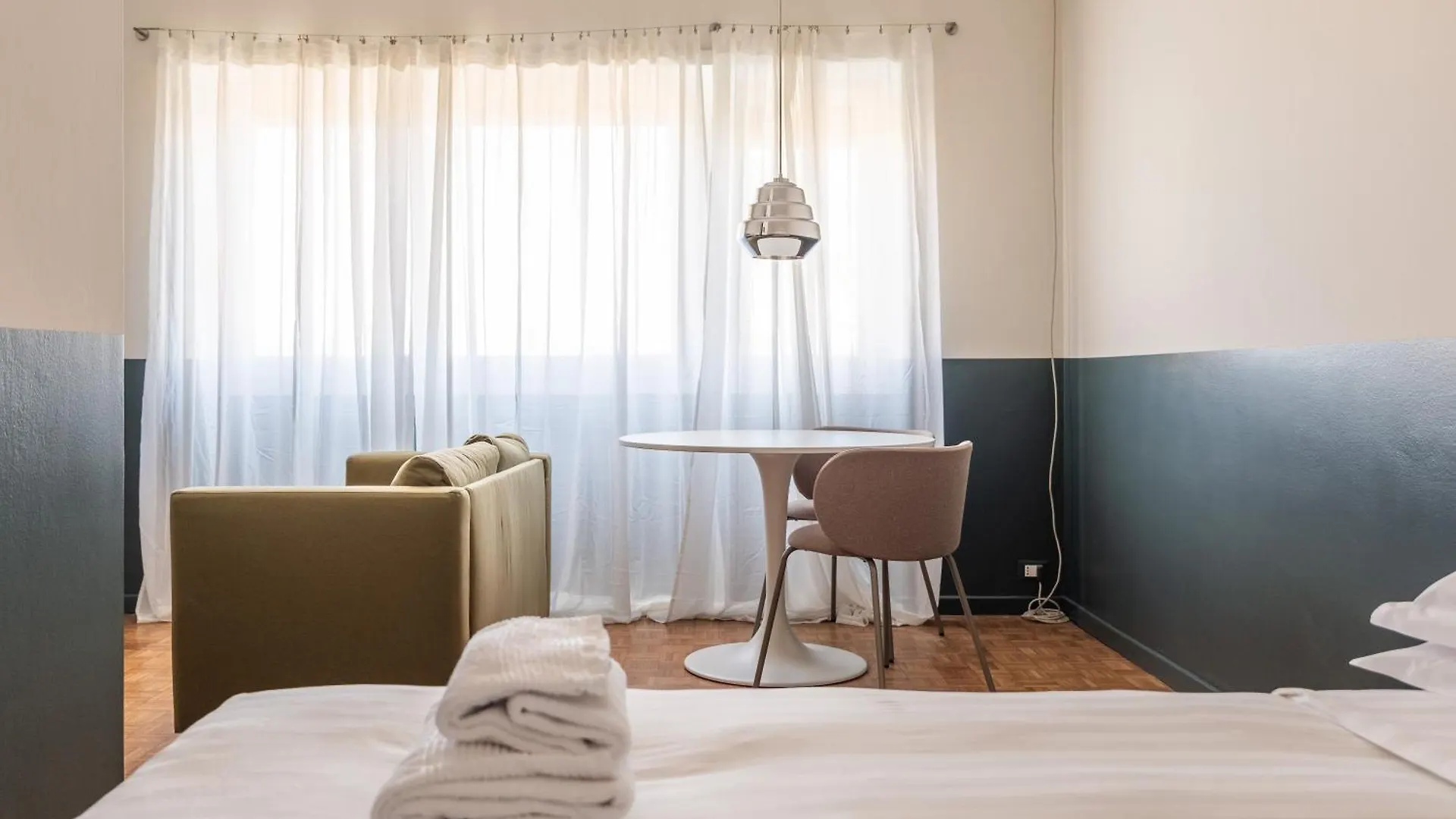 Apartment Keys Of Italy - Portaromana51-Golden Gate Retreat Milan